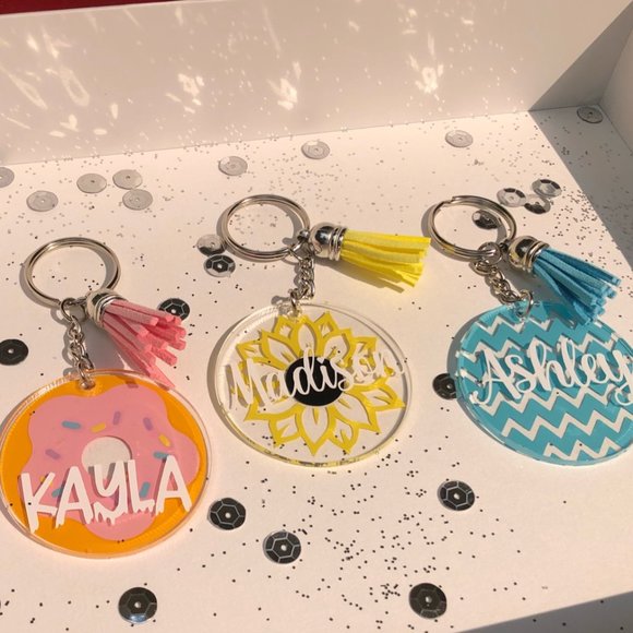 ⭐️2 for $15 ⭐️ Customized Designed Personalized Keychains: Holiday Gift Ideas - Picture 11 of 17